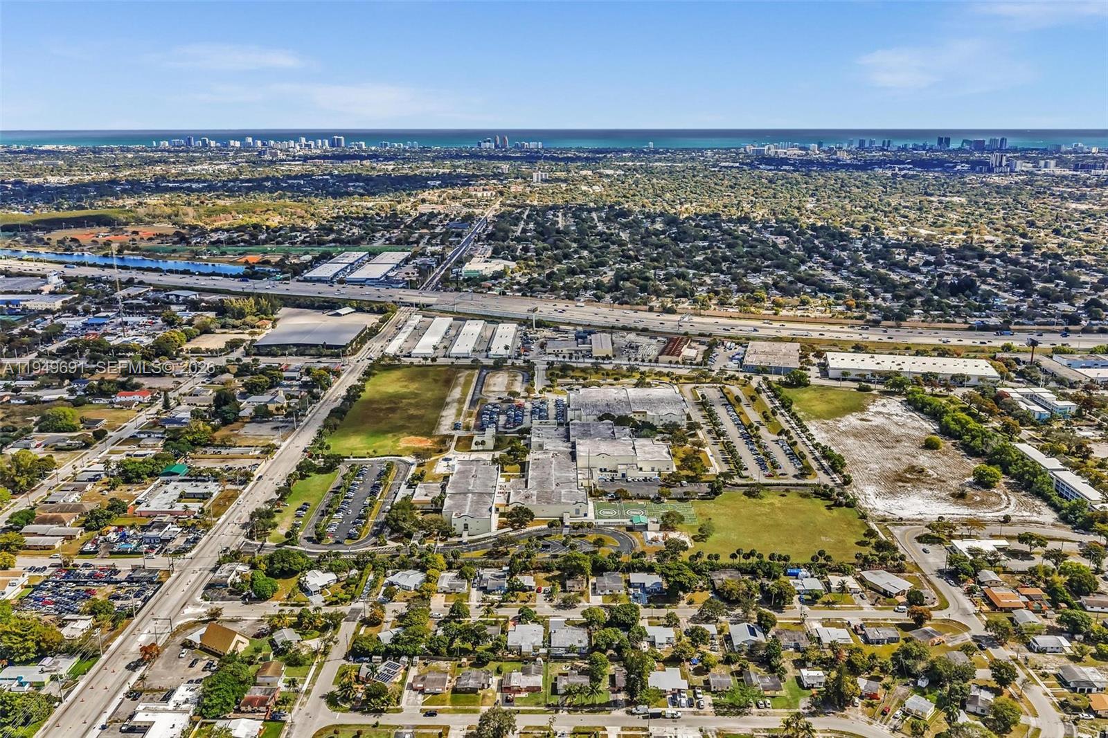 LAUDERDALE MANOR HOMESITE - Residential