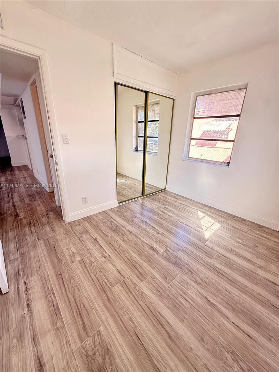 LAUDERDALE MANOR HOMESITE - Residential