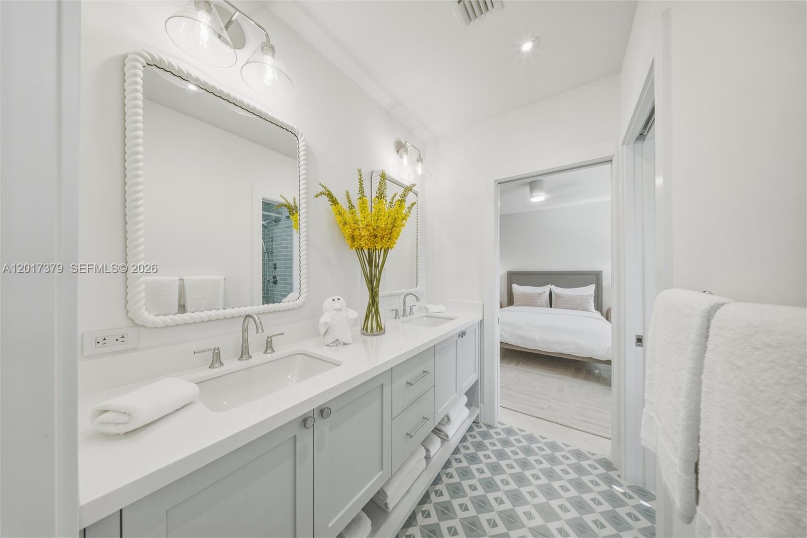 Mat Ocean Bay - Residential
