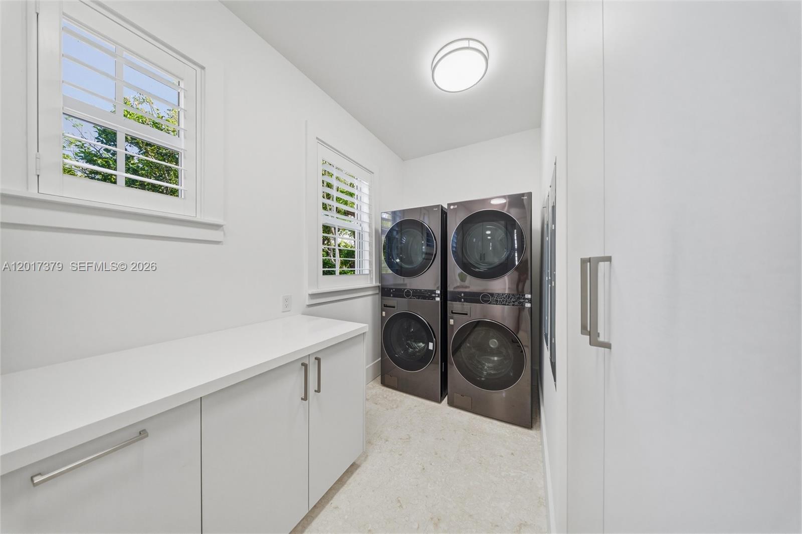 Mat Ocean Bay - Residential
