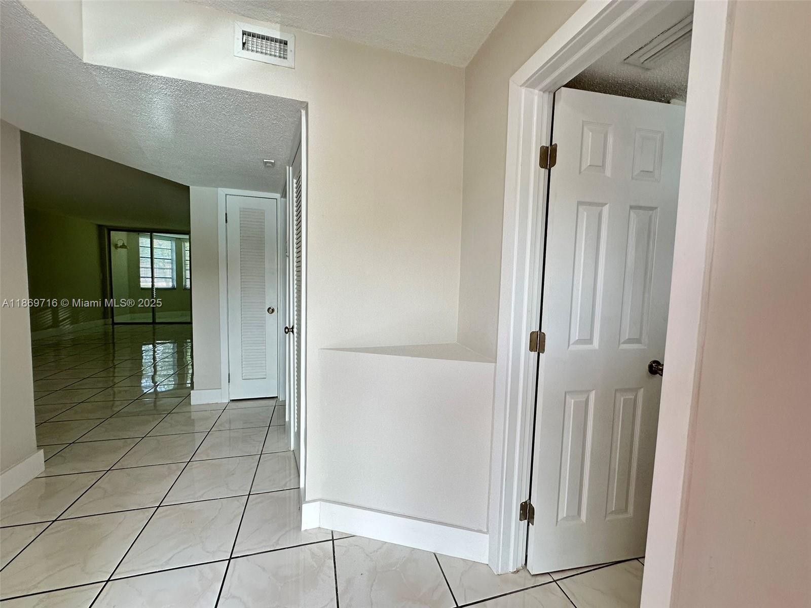 ROLLING GREEN CONDO C - Residential