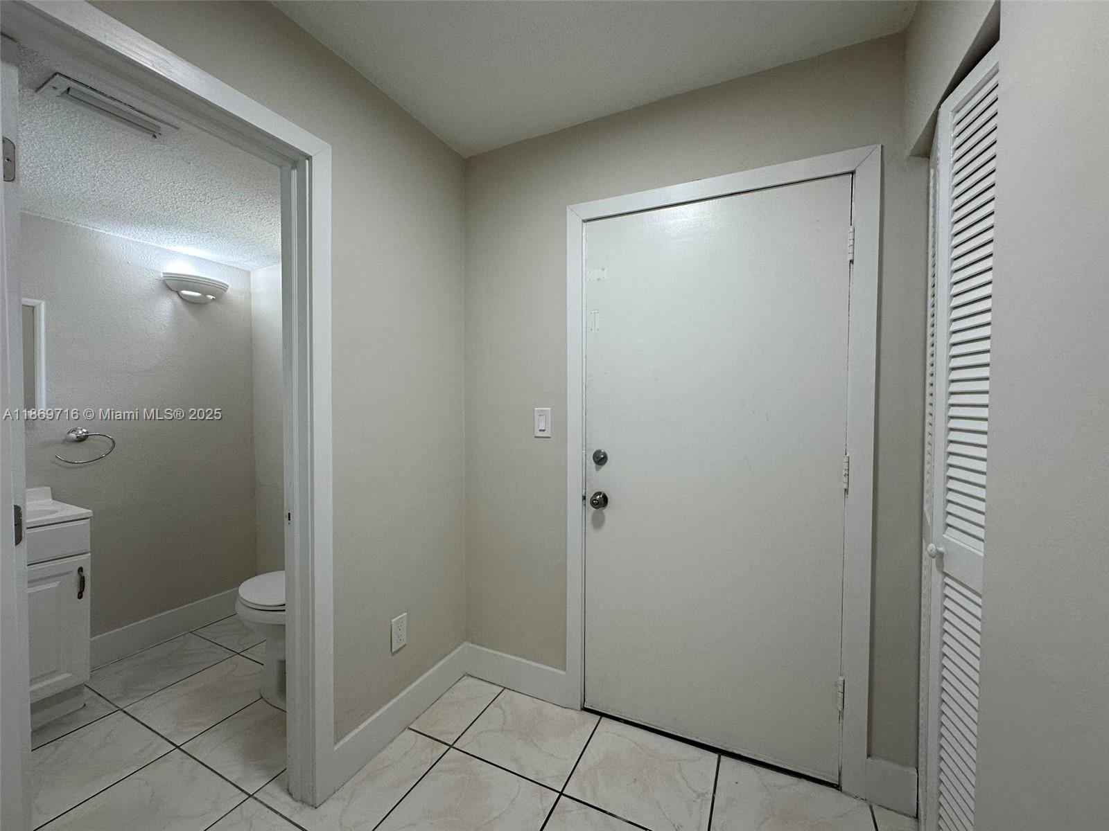 ROLLING GREEN CONDO C - Residential