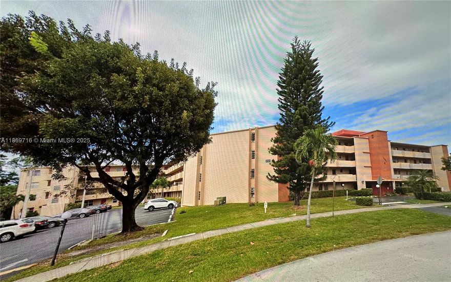 Beautiful condo for sale on the first floor.  Centrally located with assigned parking.  Listed under market value to sell immediately.  Property will not last, call today!