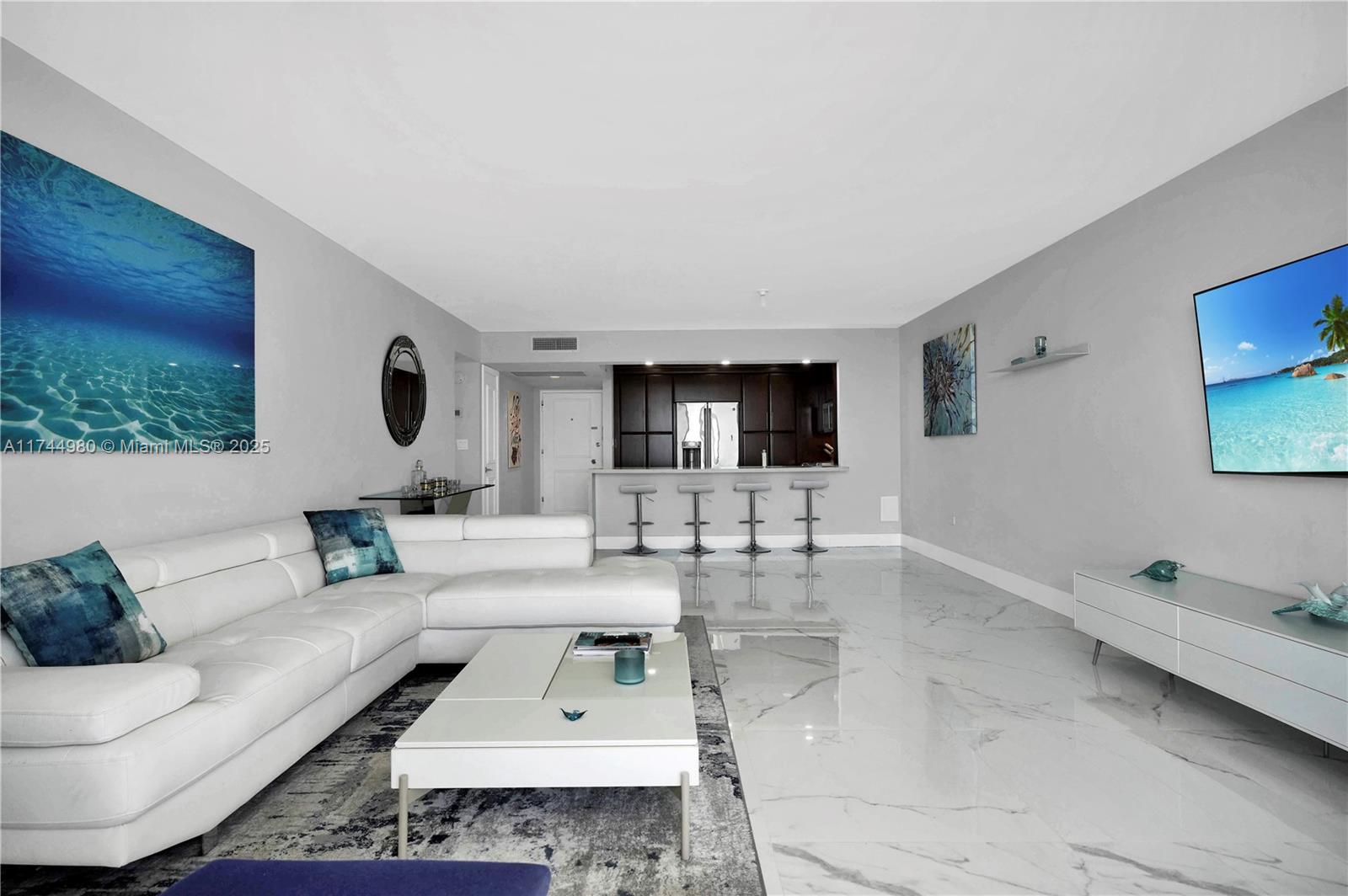 OCEANSIDE PLAZA CONDO - Residential