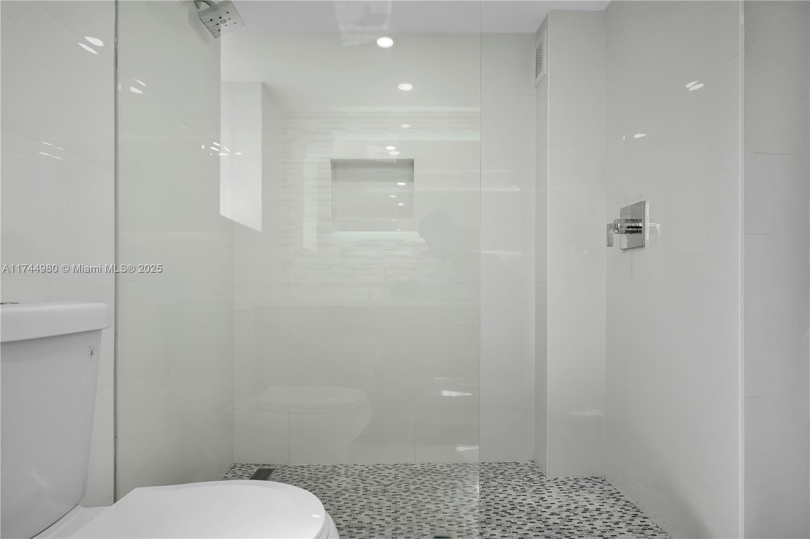 OCEANSIDE PLAZA CONDO - Residential