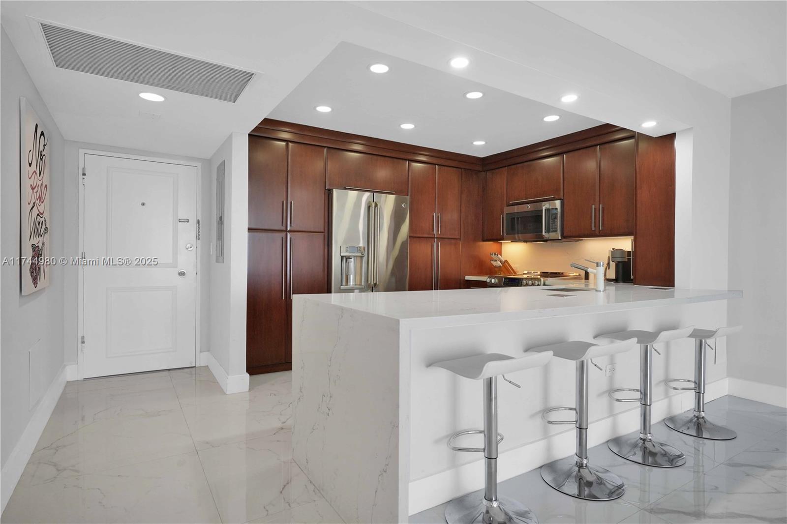 OCEANSIDE PLAZA CONDO - Residential