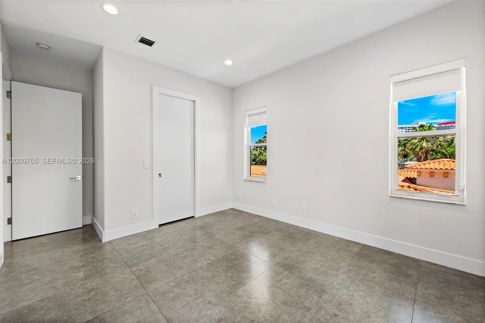 GOLDEN ISLES - Residential Lease