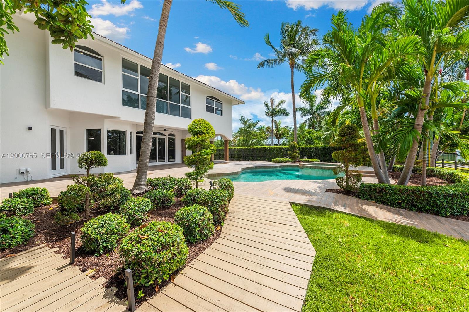 GOLDEN ISLES - Residential Lease