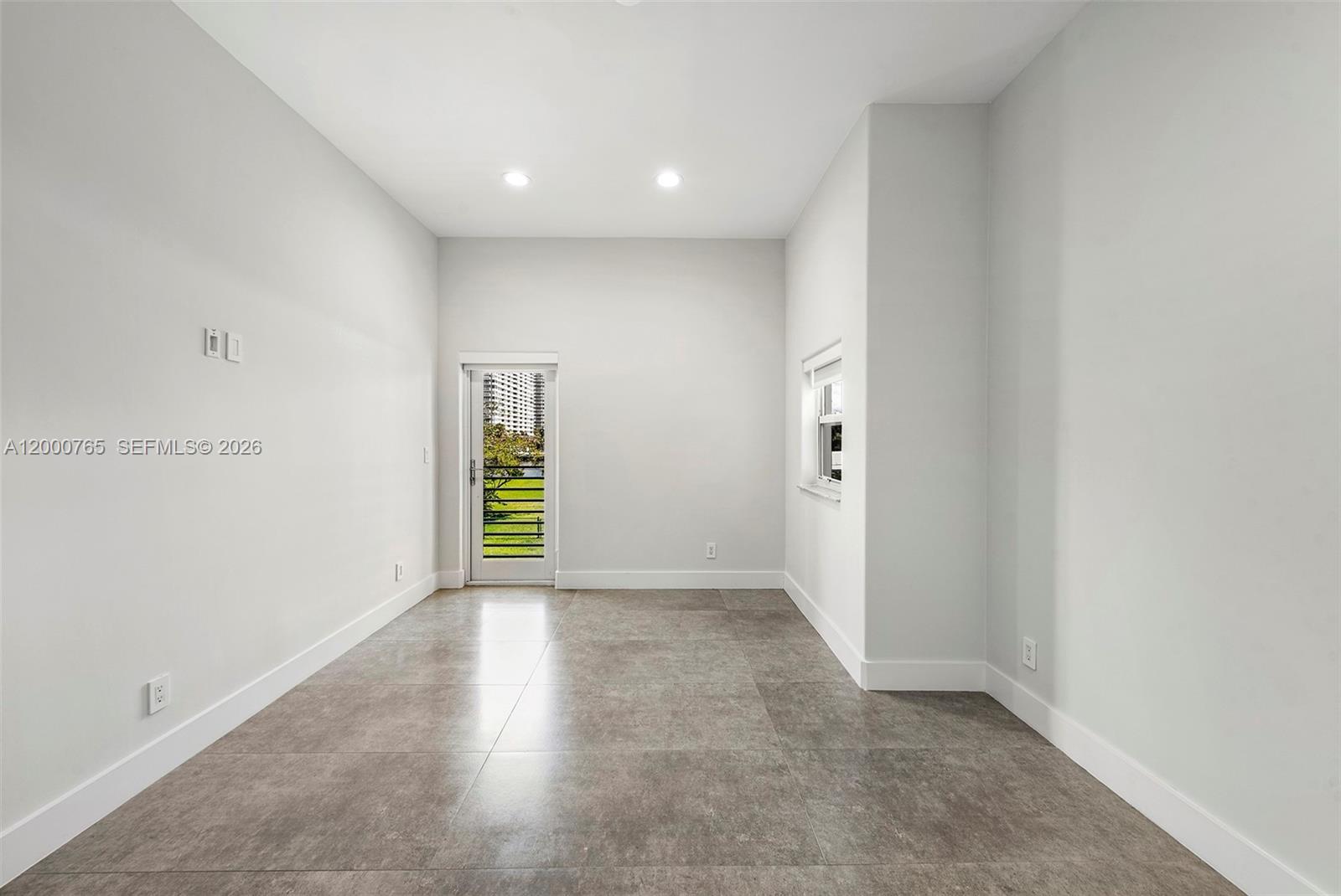 GOLDEN ISLES - Residential Lease