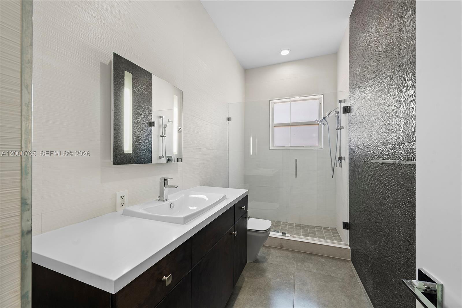 GOLDEN ISLES - Residential Lease