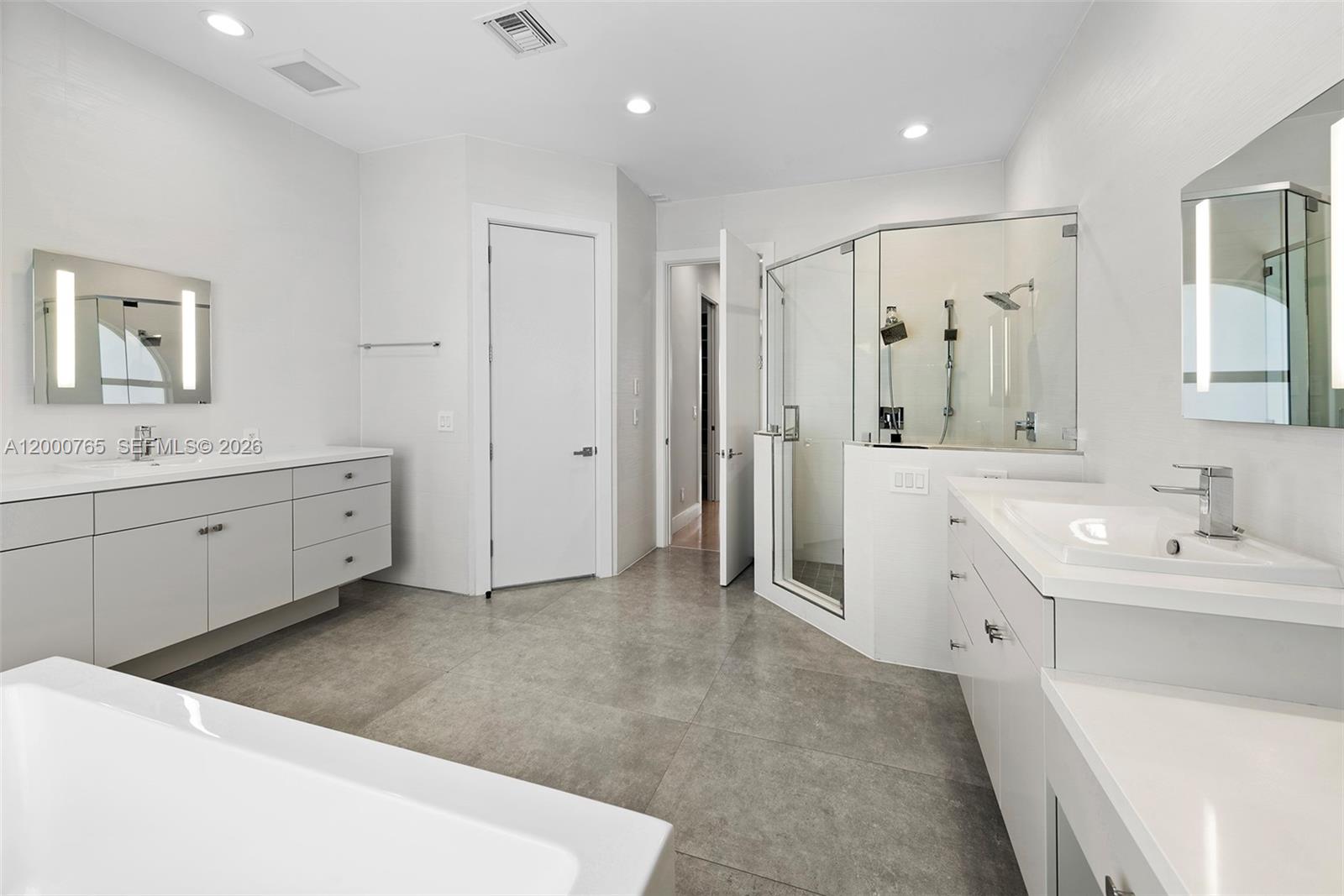 GOLDEN ISLES - Residential Lease