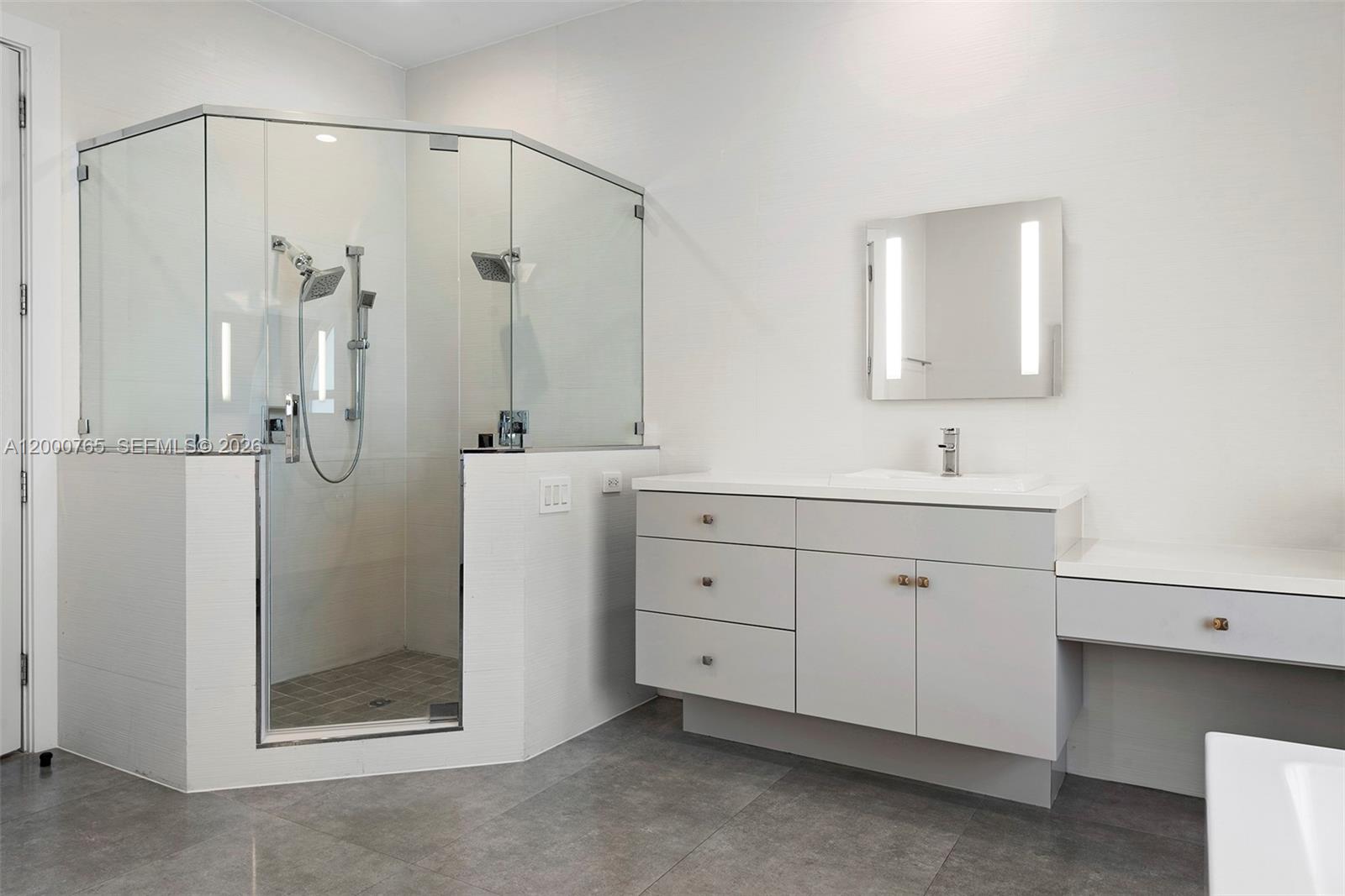 GOLDEN ISLES - Residential Lease