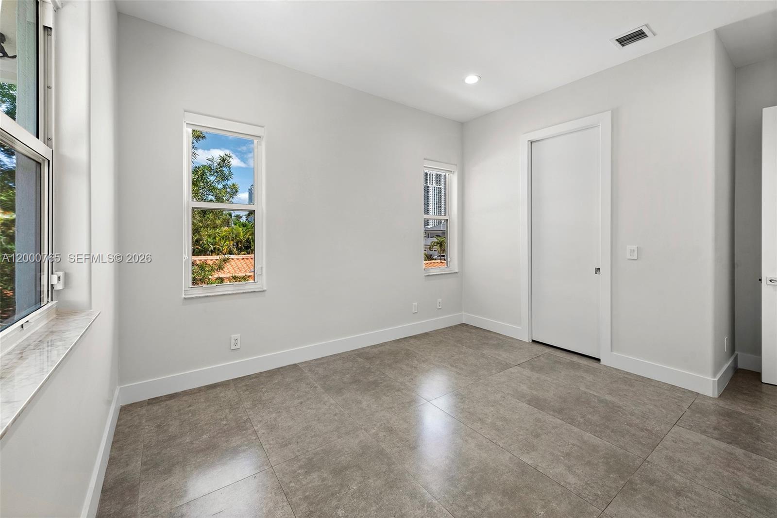 GOLDEN ISLES - Residential Lease