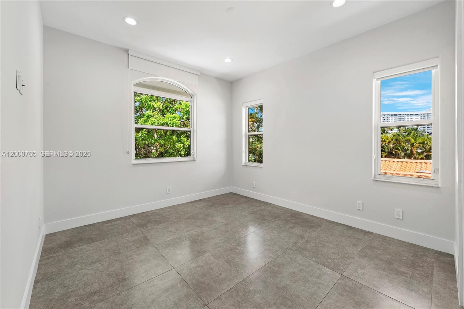 GOLDEN ISLES - Residential Lease