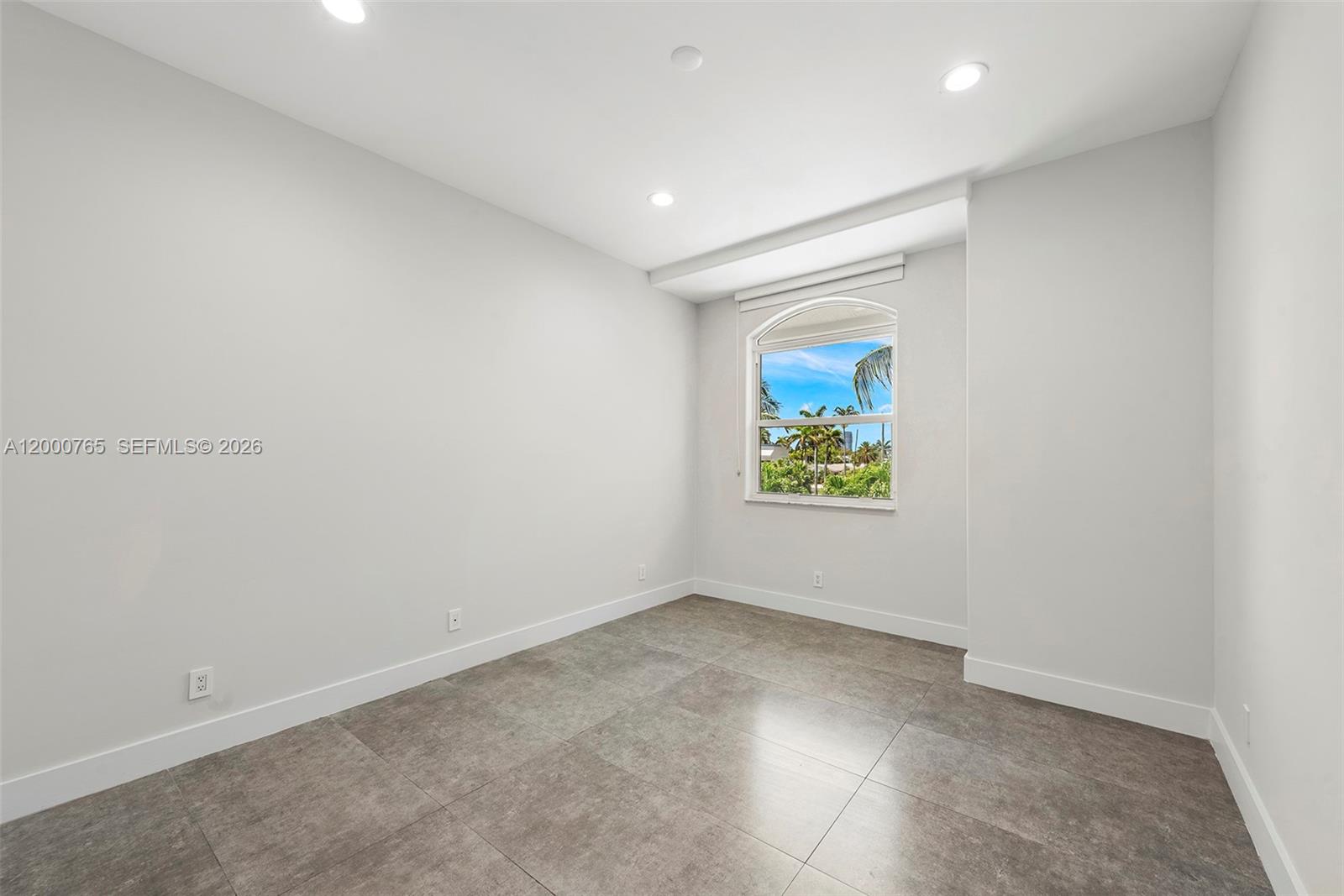 GOLDEN ISLES - Residential Lease