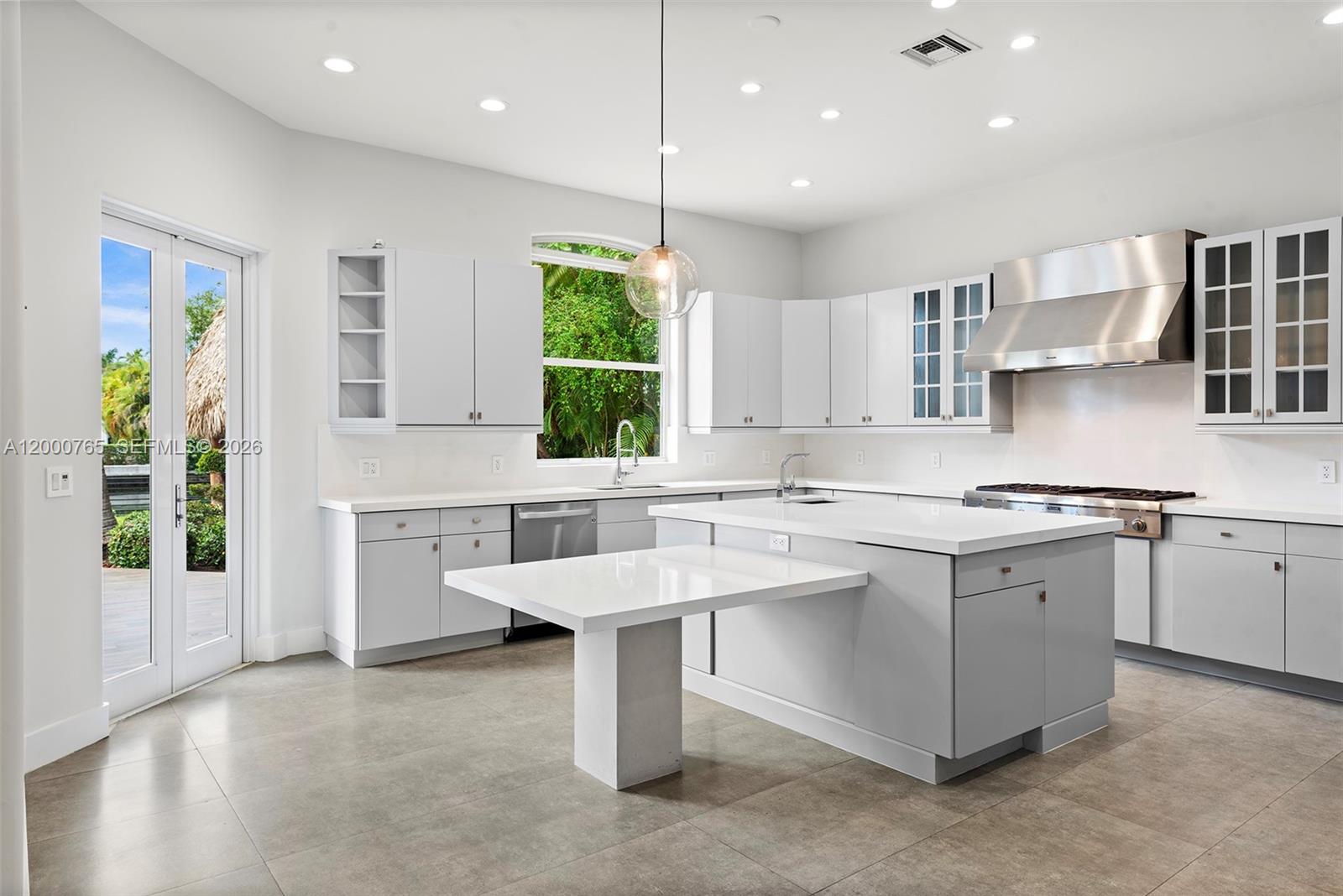 GOLDEN ISLES - Residential Lease