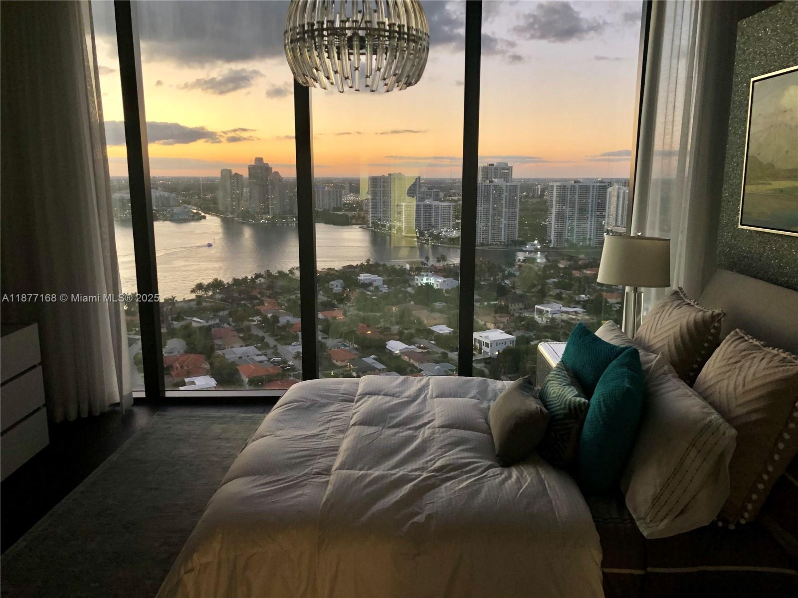 18555 COLLINS AVENUE COND - Residential Lease