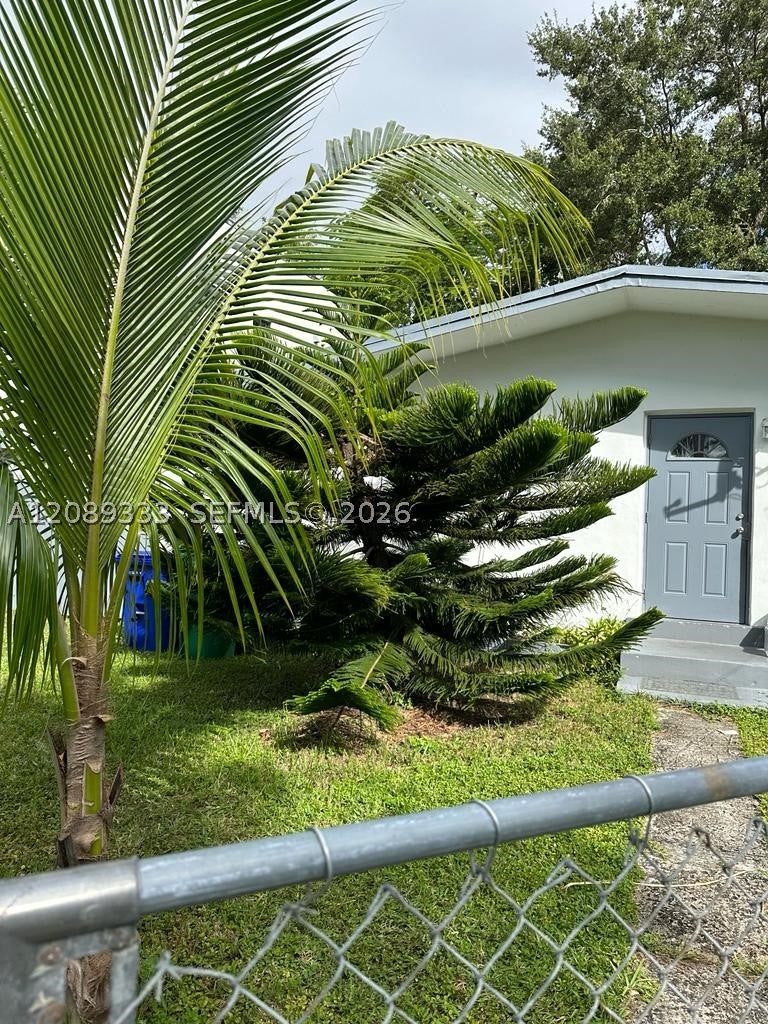 3339 Frow Ave 1