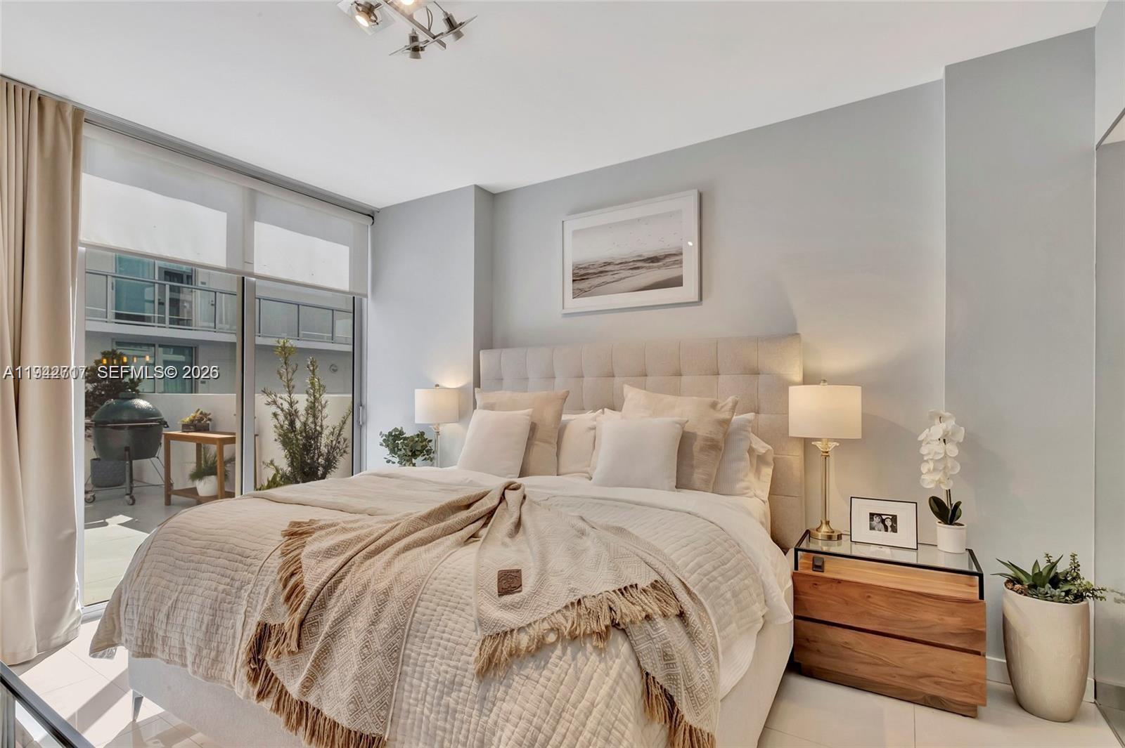 IOS ON THE BAY CONDO - Residential