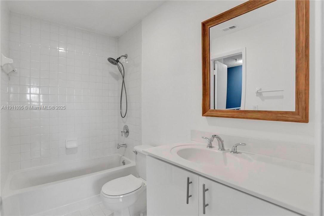 VILLA VERANDA CONDO - Residential Lease