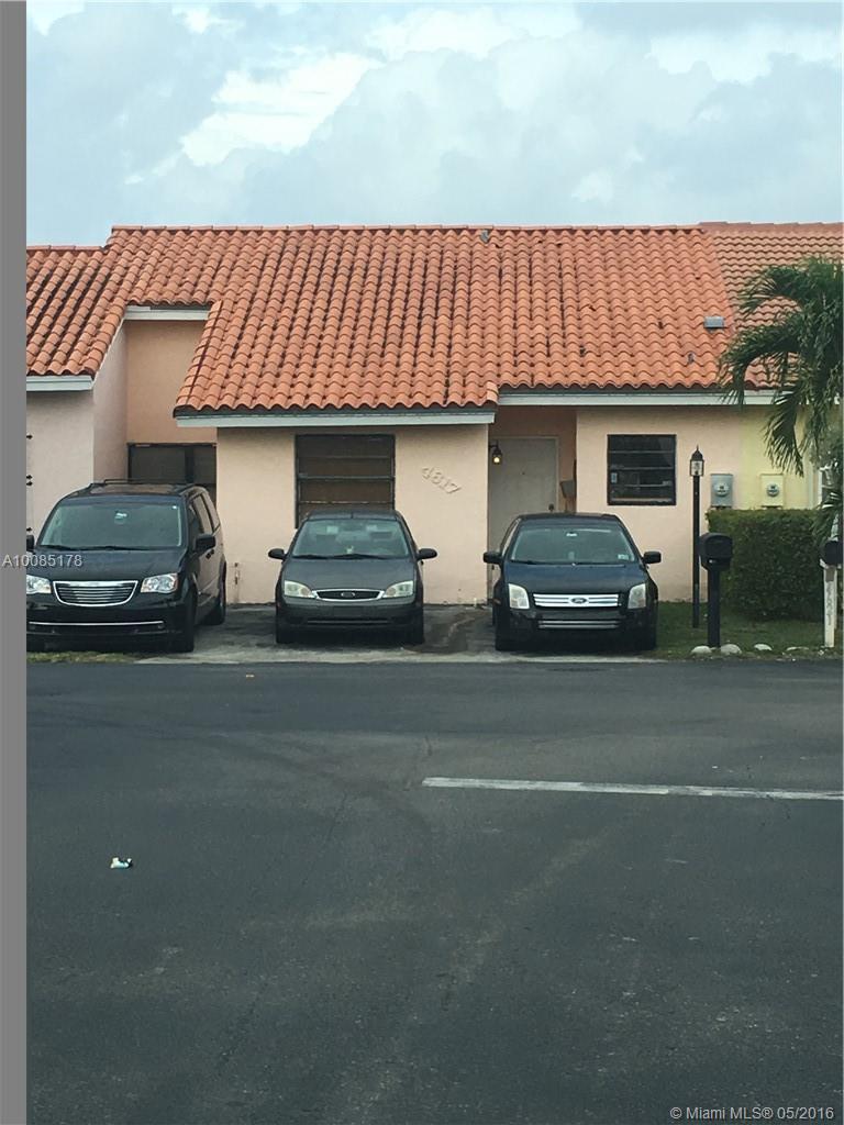 SOUGHT AFTER 1 STORY, 3 BEDROOMS / 2 BATHROOMS TOWNHOME, TILED THRUGHOUT. BRAND NEW IKEA KITCHEN, OPEN FLOOR PLAN GREAT FOR ENTERTAINING. LARGE AND SPACIOUS ROOMS. PAVED LARGE PATIO AREA. EASY TO SHOW. FOR SHOWINGS INSTRUCTIONS, PLEASE GO TO SHOW​​‌​​​​‌​‌​​​‌‌​​​‌‌‌​​‌​​‌‌​​​​ ASSIST.