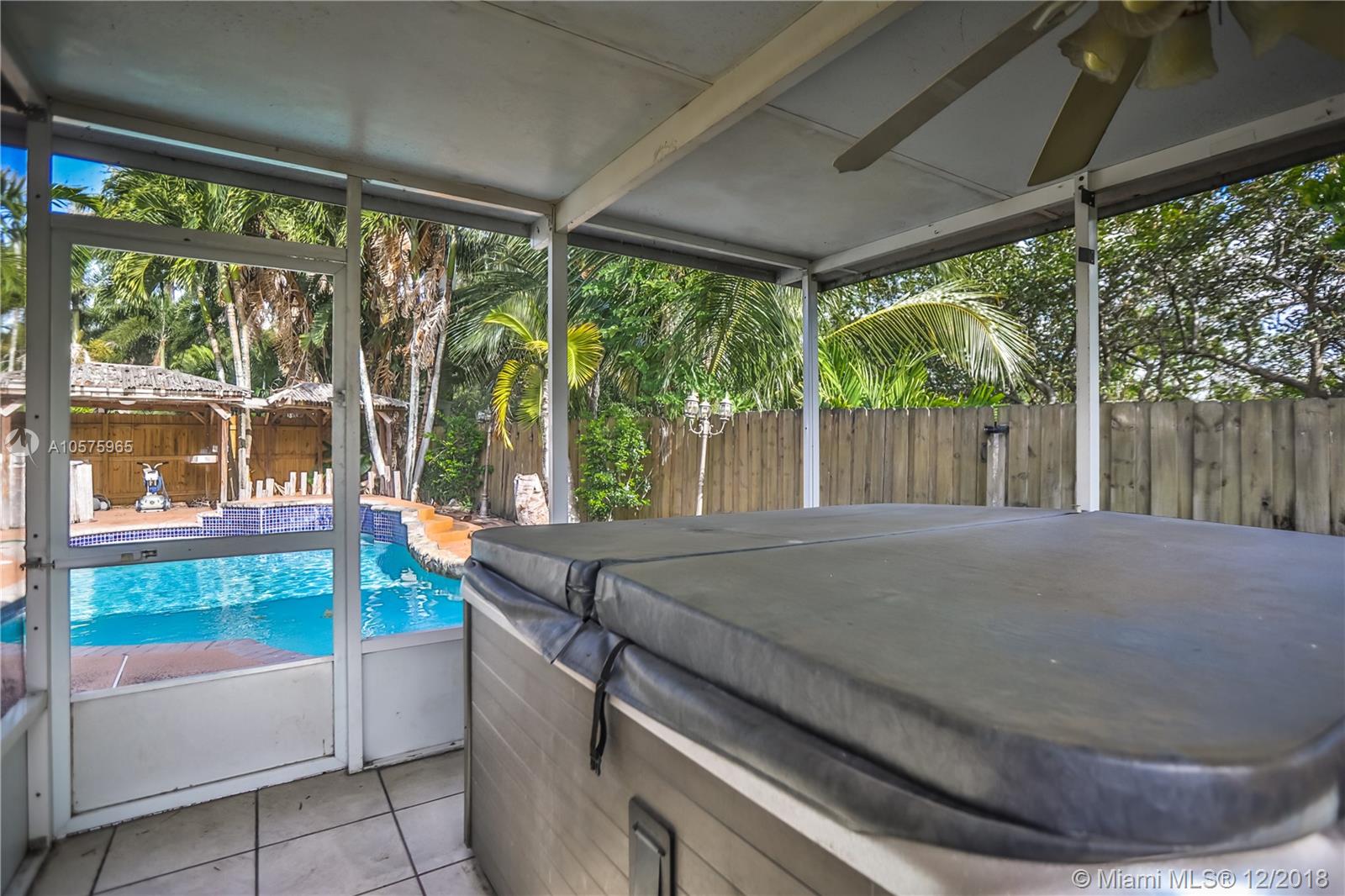 CRYSTAL POINTE - Residential