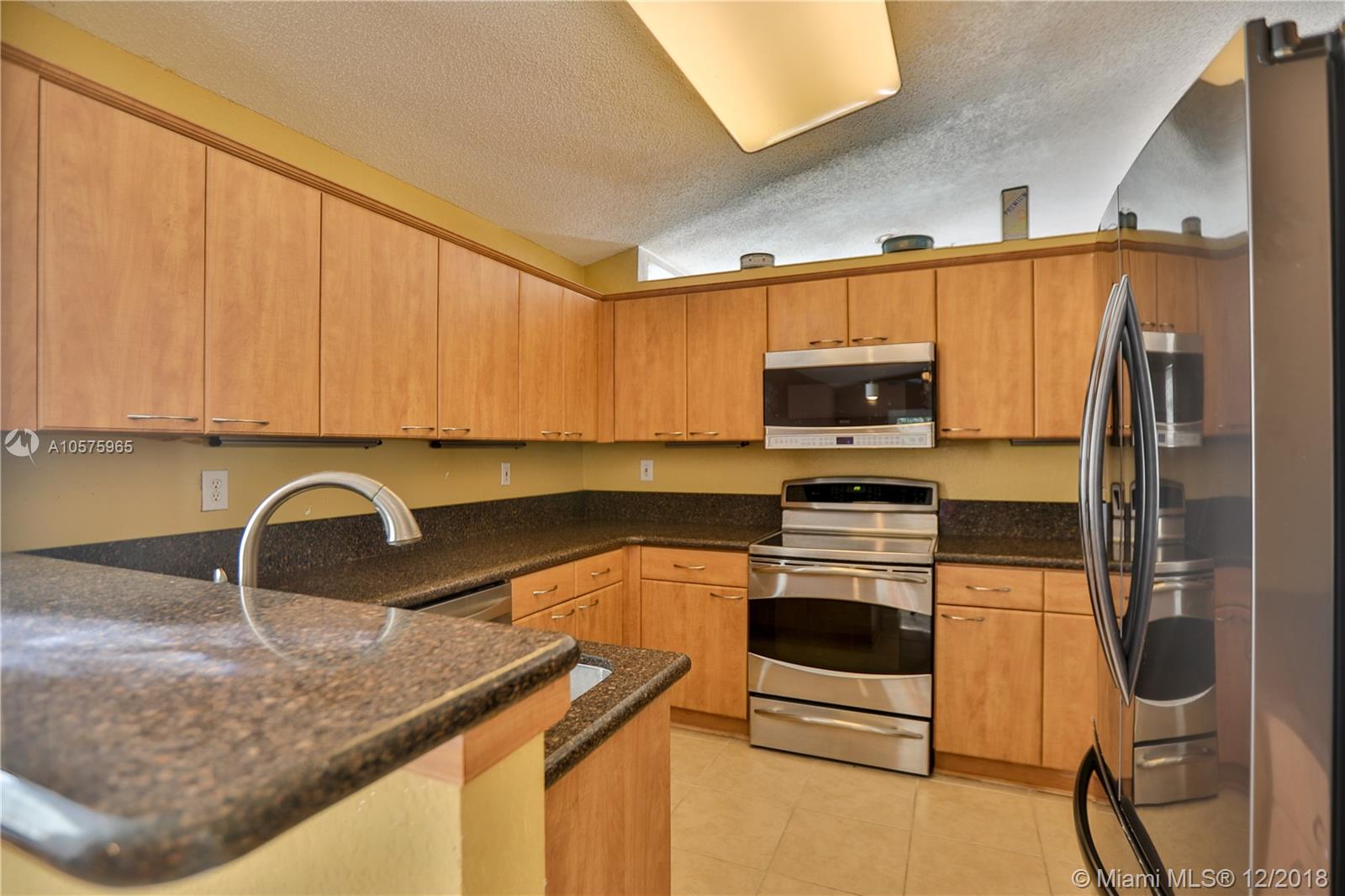 CRYSTAL POINTE - Residential