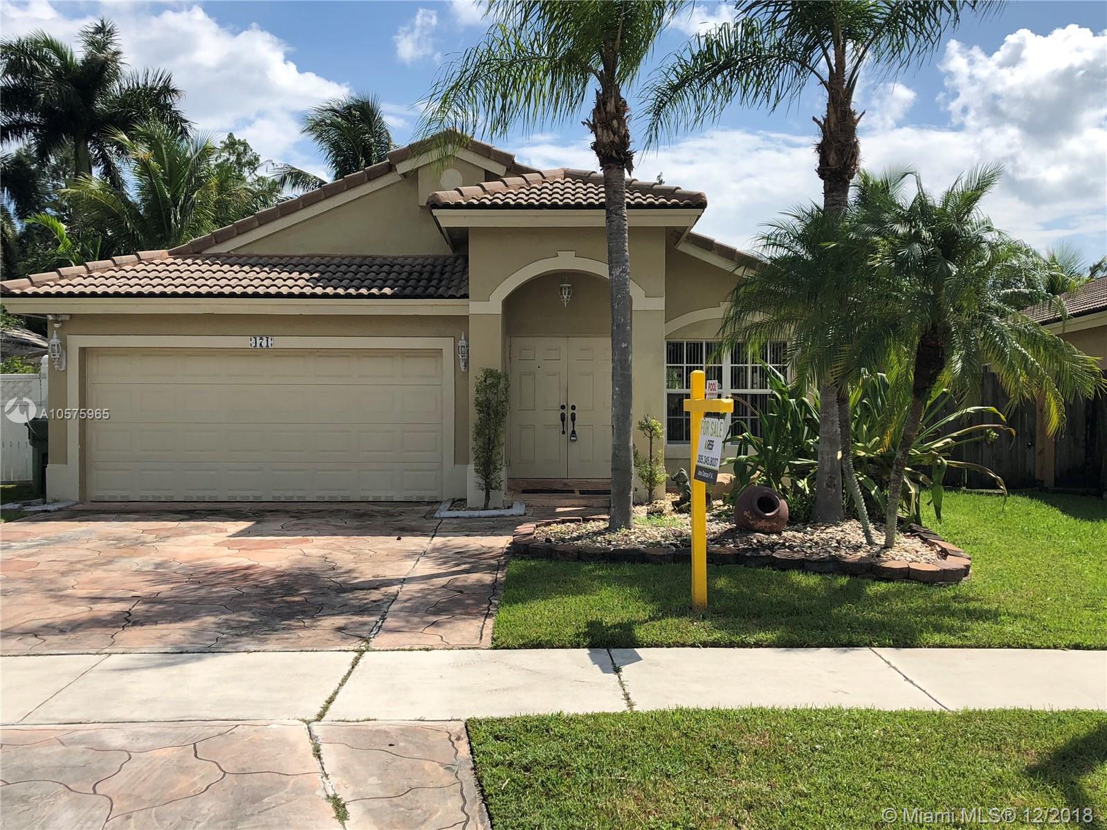 CRYSTAL POINTE - Residential