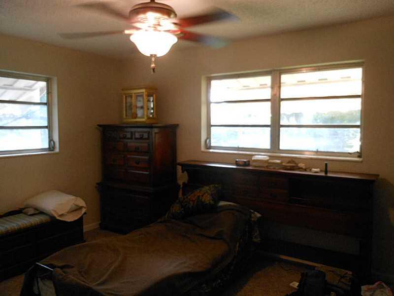 HOLLYWOOD HILLS 6-22 B - Residential