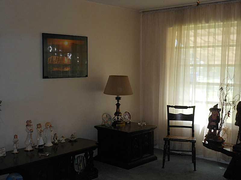 HOLLYWOOD HILLS 6-22 B - Residential