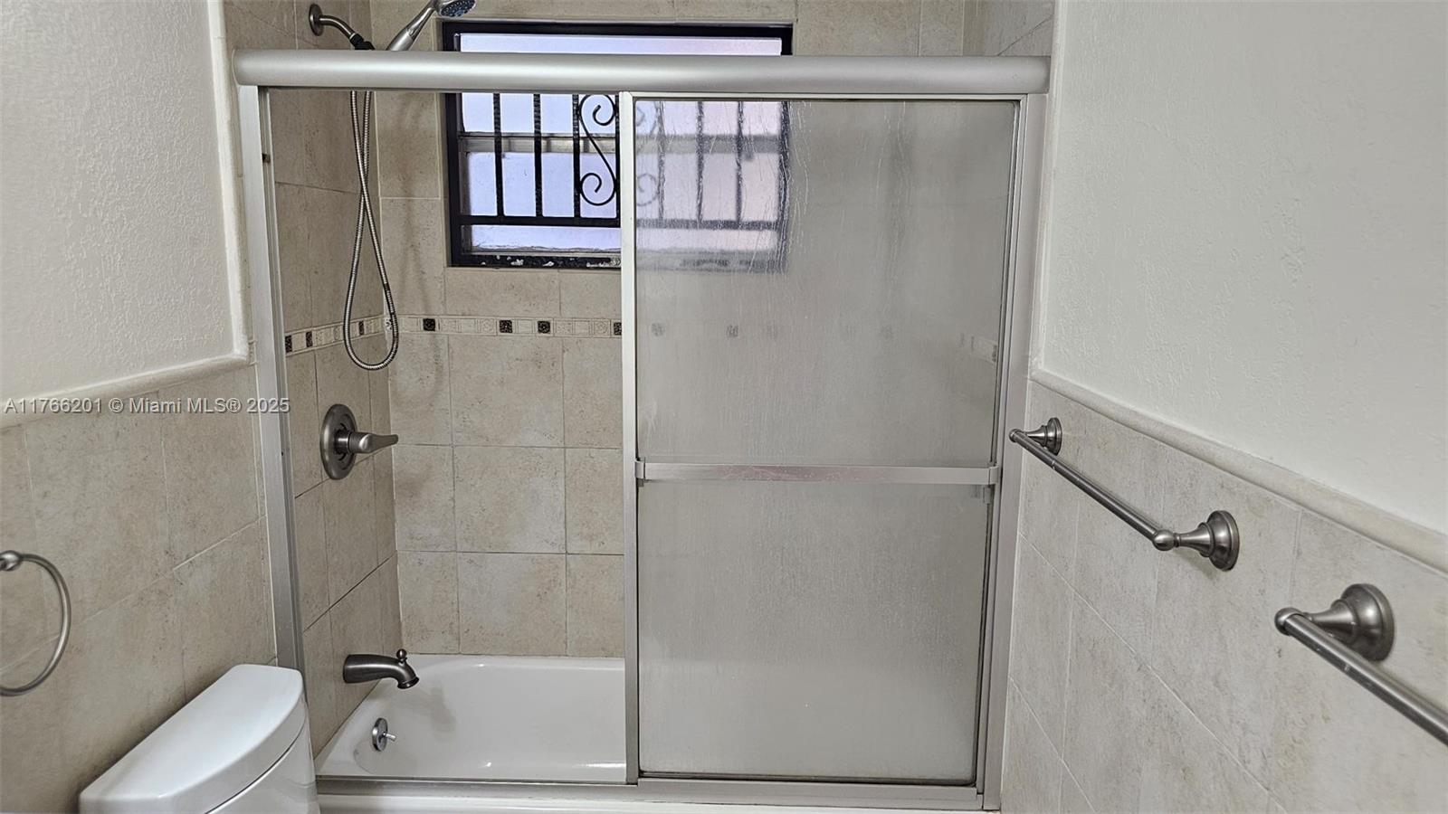 RAMBLEWOOD CONDO A - Residential