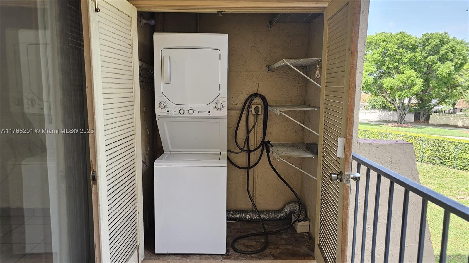 RAMBLEWOOD CONDO A - Residential