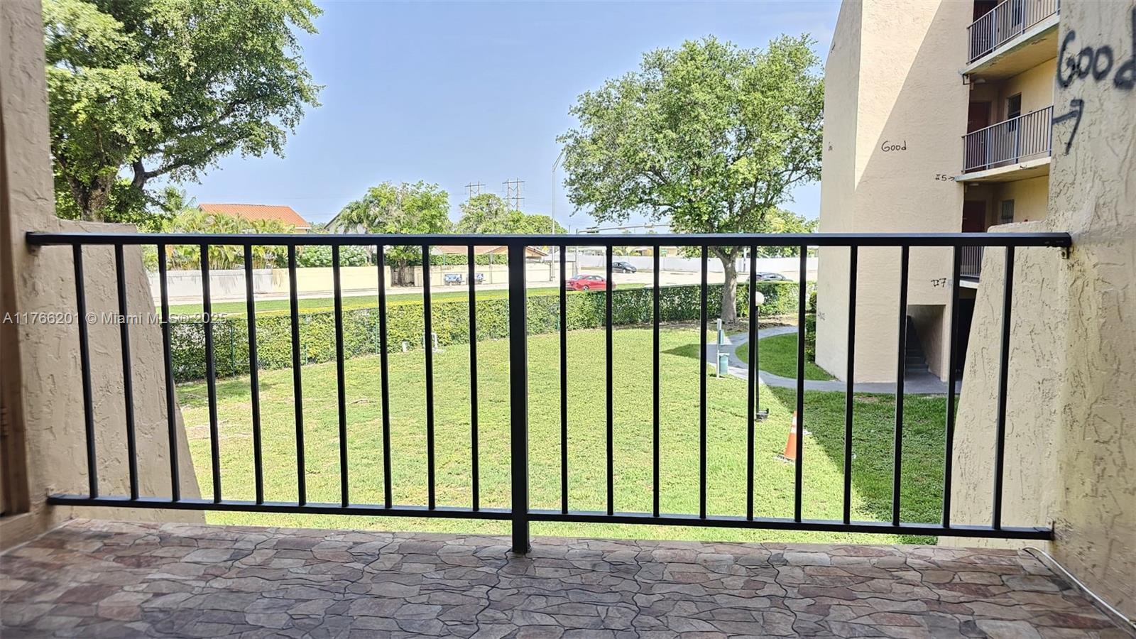 RAMBLEWOOD CONDO A - Residential