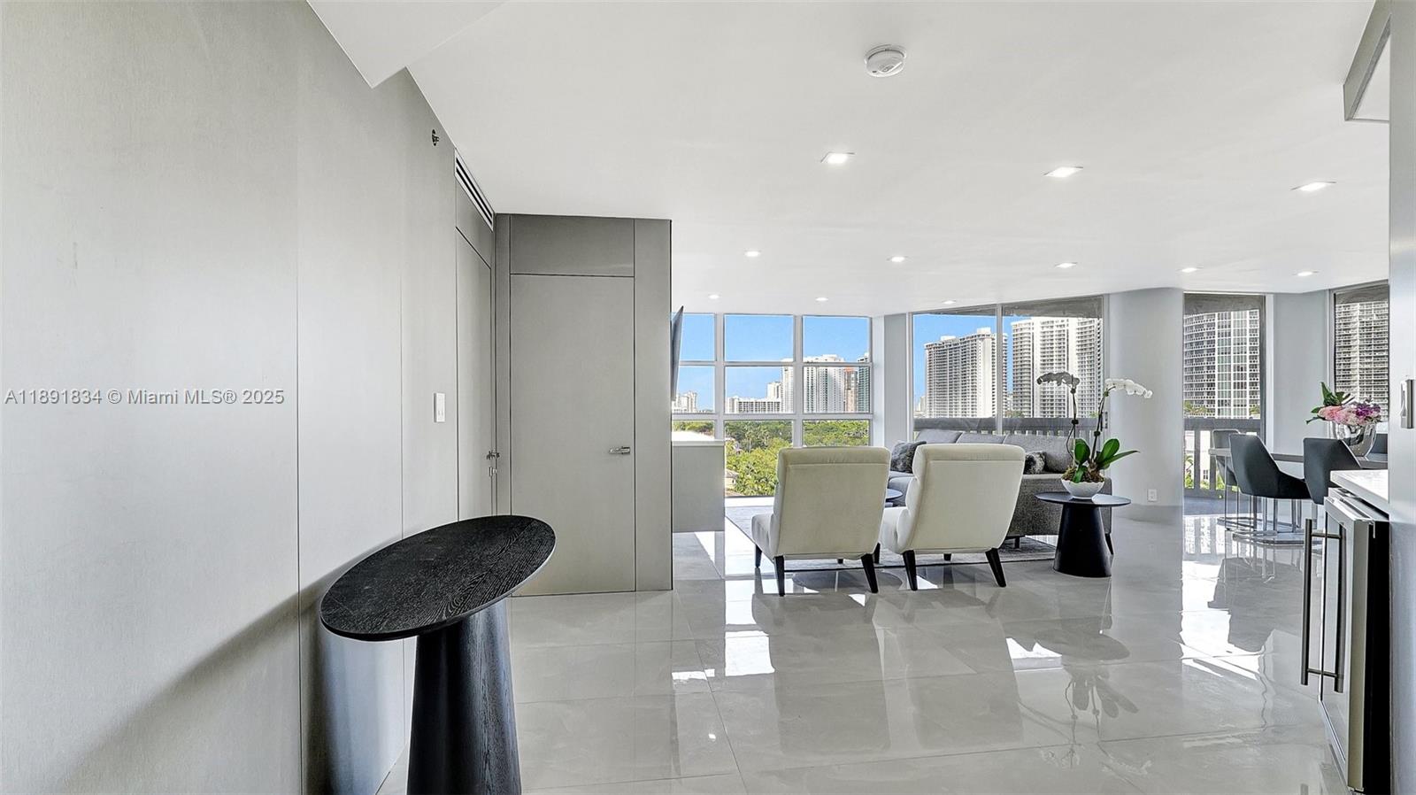 1000 ISL BLVD WILLIAMS IS - Residential