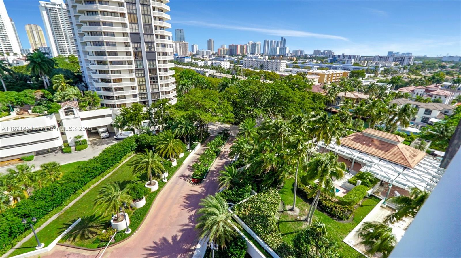 1000 ISL BLVD WILLIAMS IS - Residential