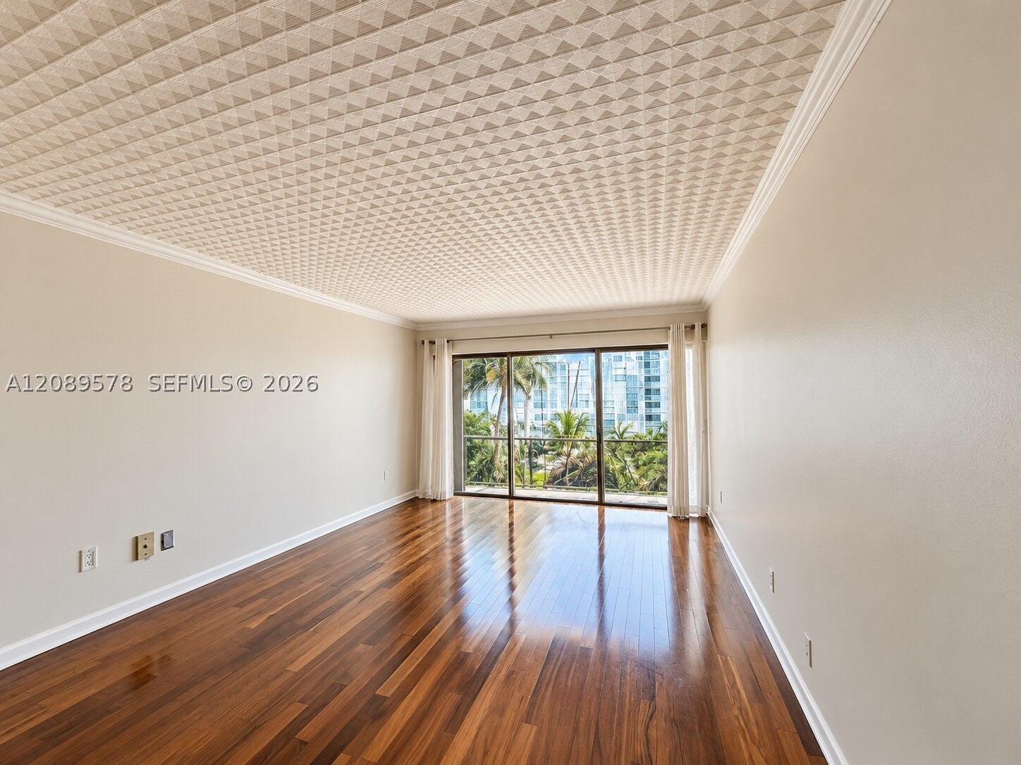 600 NE 25th St 63