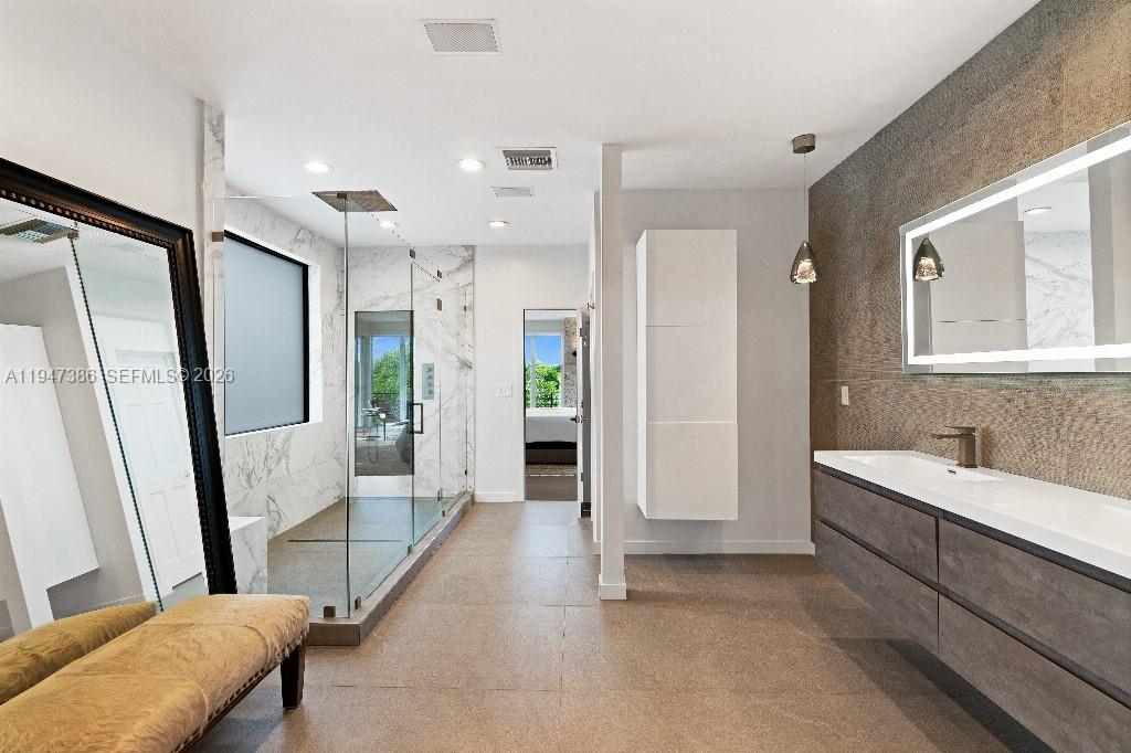 HAMMOCK OAKS HARBOR SEC 3 - Residential