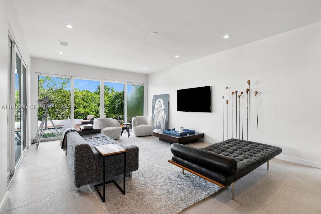 HAMMOCK OAKS HARBOR SEC 3 - Residential