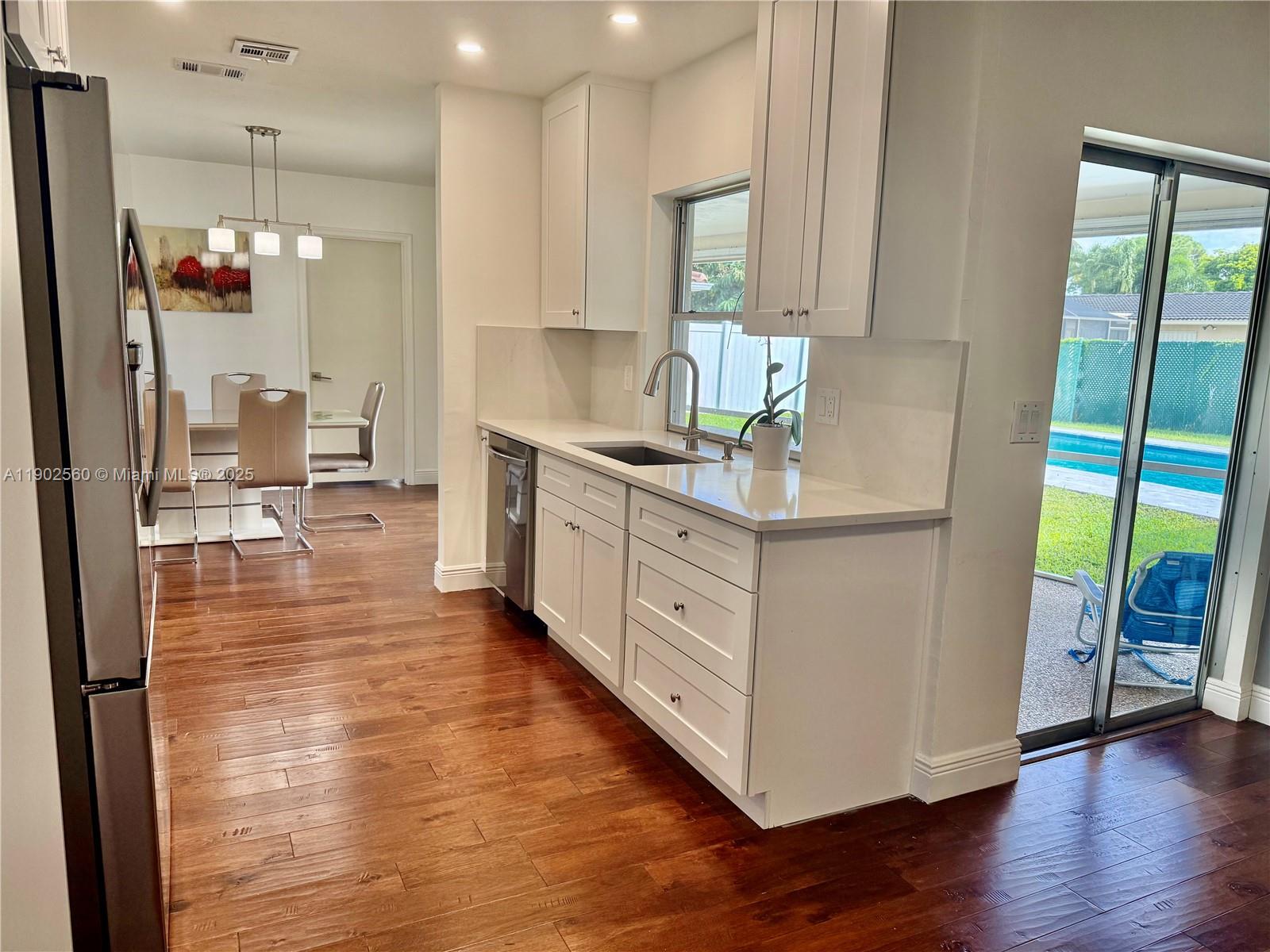 UNIVERSITY PARK COUNTRY C - Residential Lease