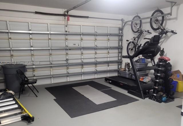 UNIVERSITY PARK COUNTRY C - Residential Lease