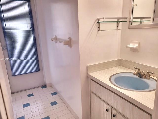 UNIVERSITY PARK COUNTRY C - Residential Lease