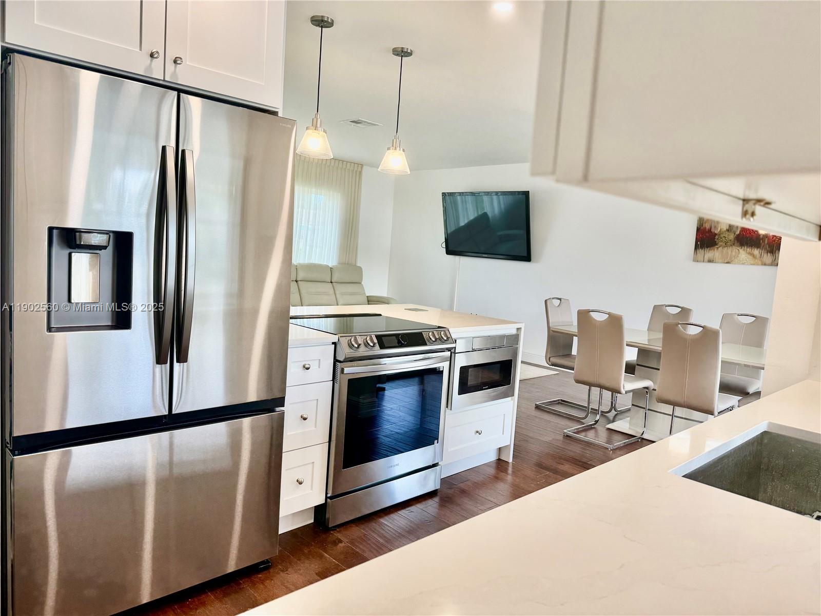 UNIVERSITY PARK COUNTRY C - Residential Lease