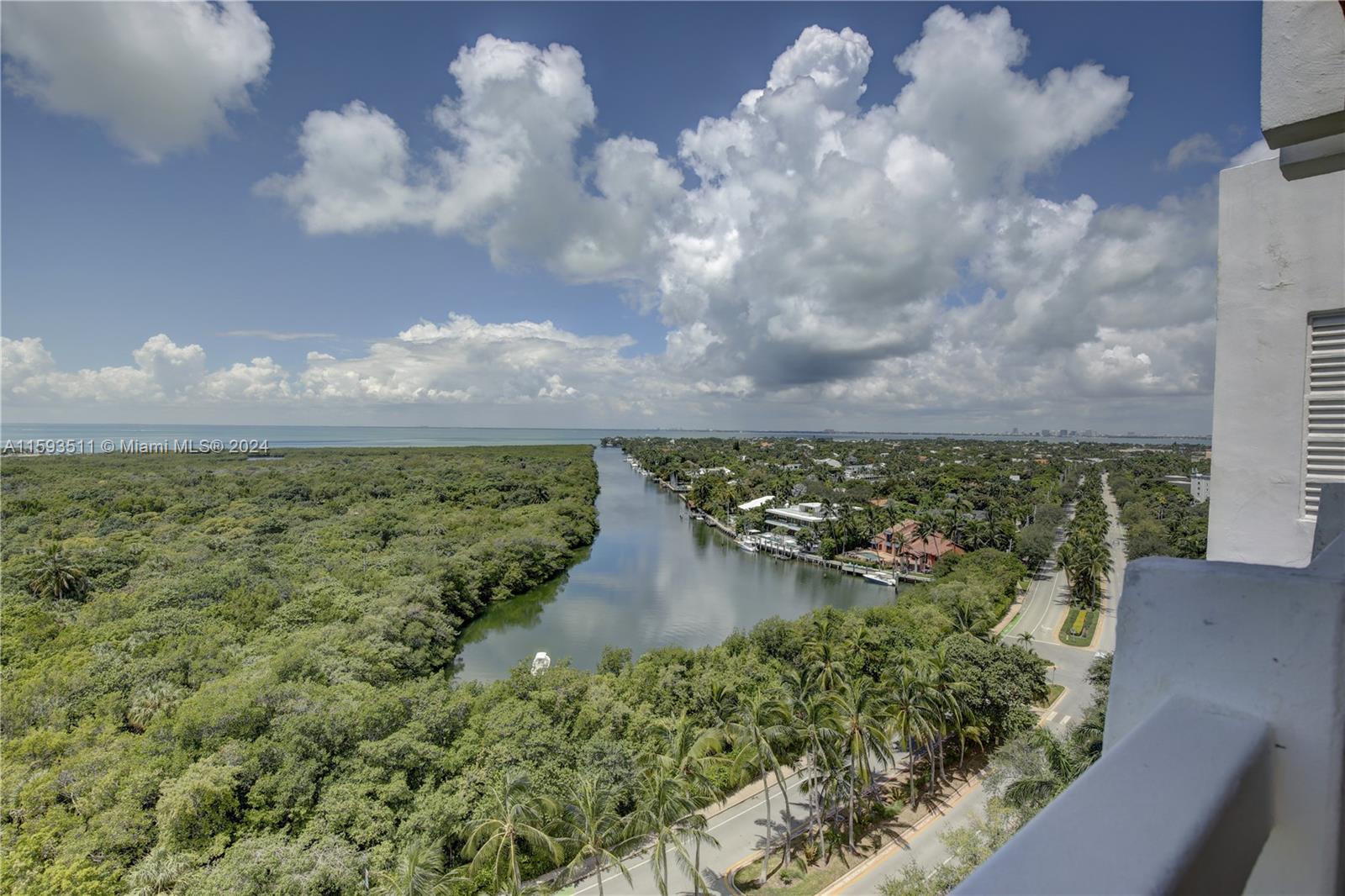 TOWERS OF KEY BISCAYNE CO - Residential Lease