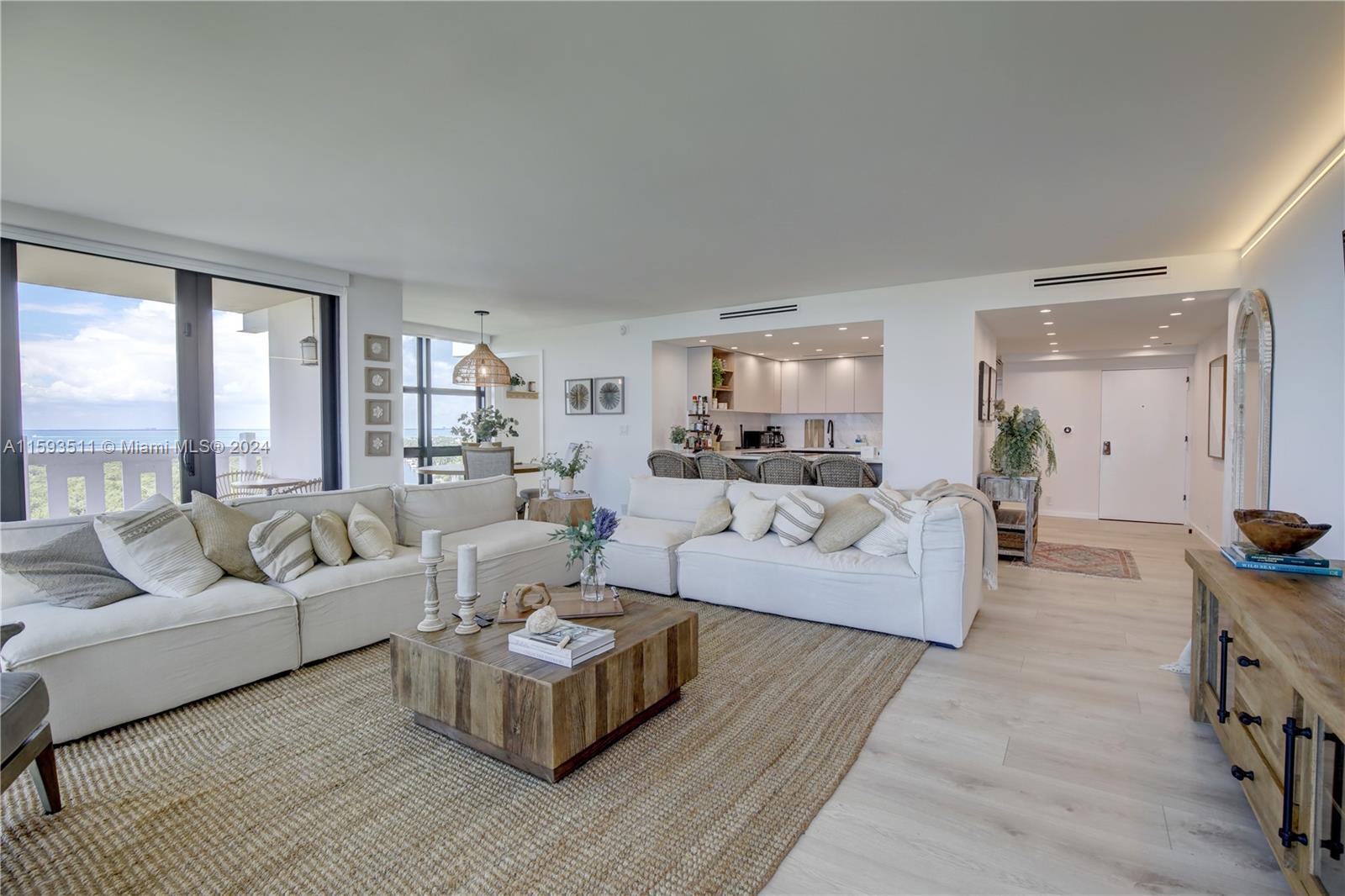 TOWERS OF KEY BISCAYNE CO - Residential Lease