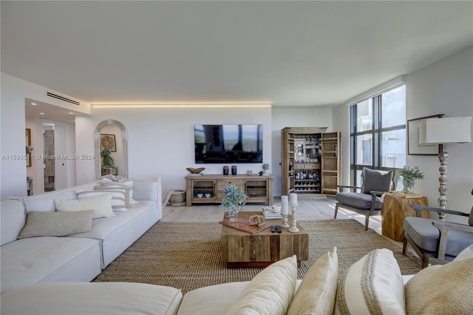 TOWERS OF KEY BISCAYNE CO - Residential Lease