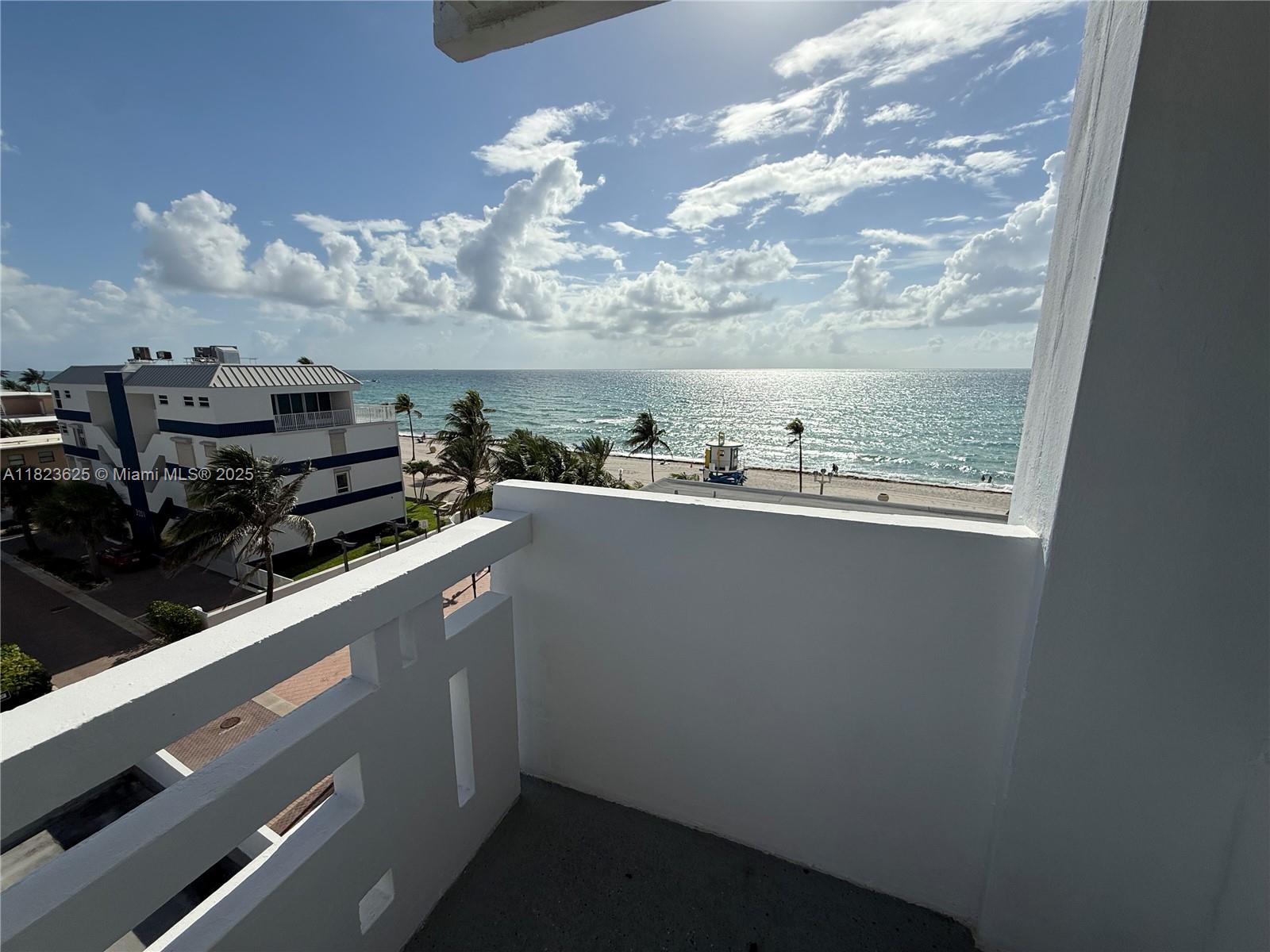 Property for Sale at 3111 N Ocean Dr 506, Hollywood, Broward County, Florida - Bedrooms: 2 
Bathrooms: 2  - $595,000