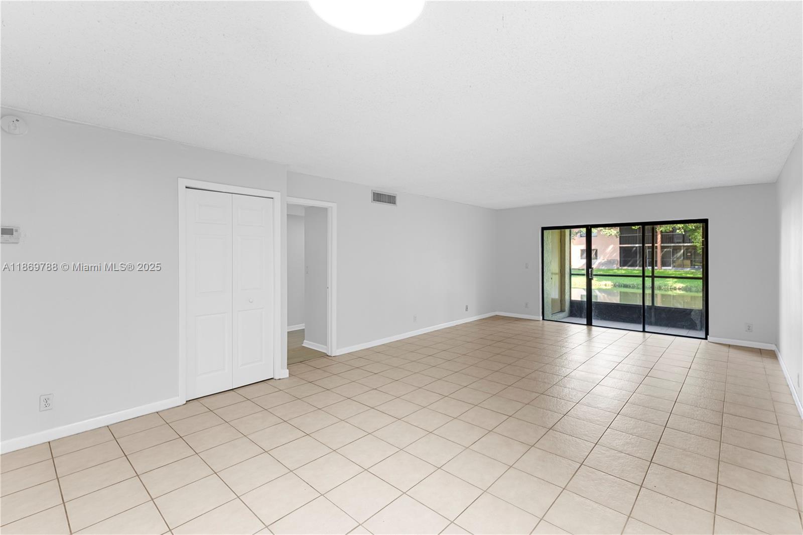 RACQUET CLUB AT BONAVENTU - Residential Lease