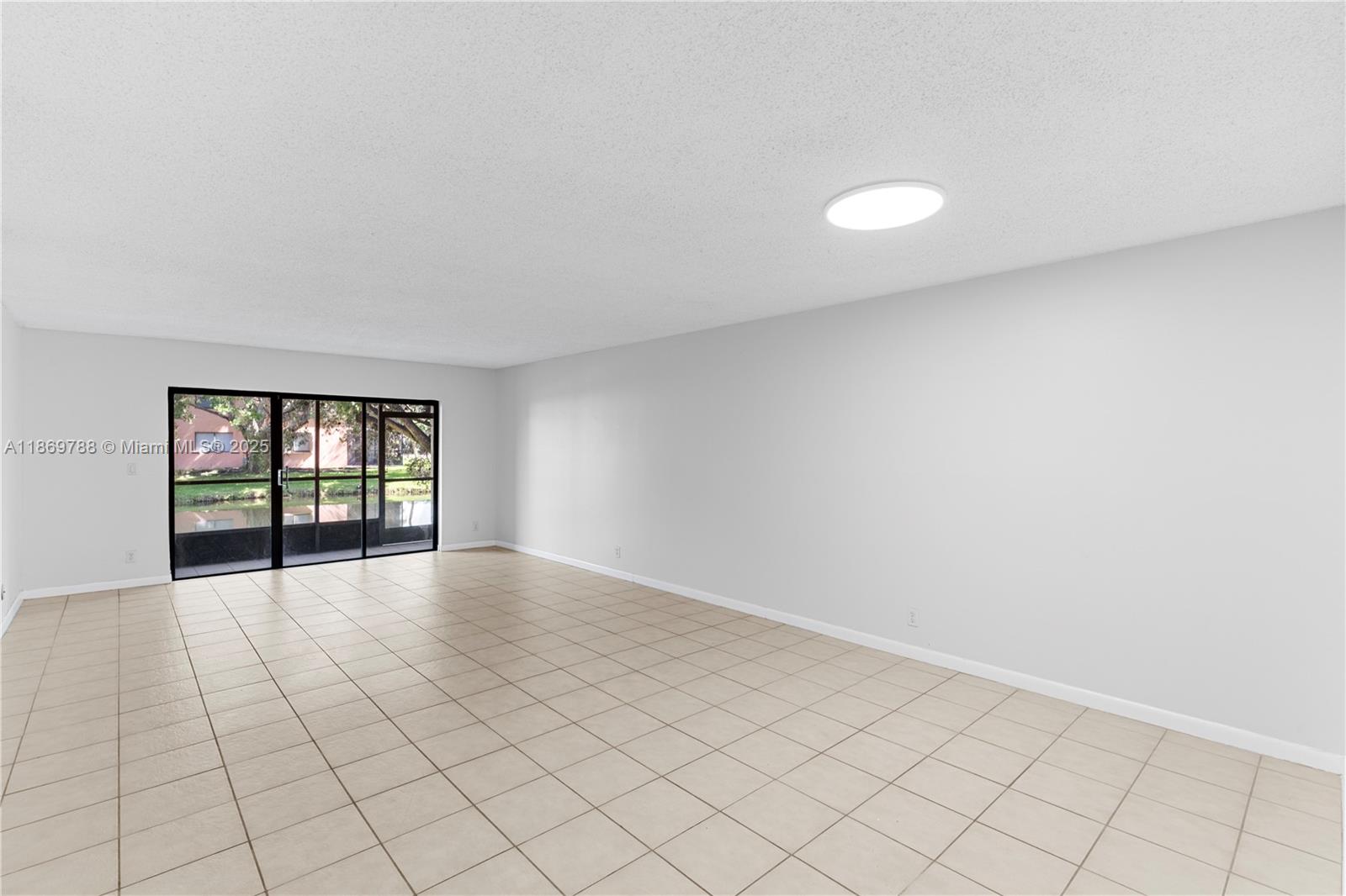 RACQUET CLUB AT BONAVENTU - Residential Lease