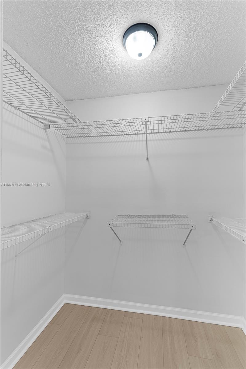 RACQUET CLUB AT BONAVENTU - Residential Lease