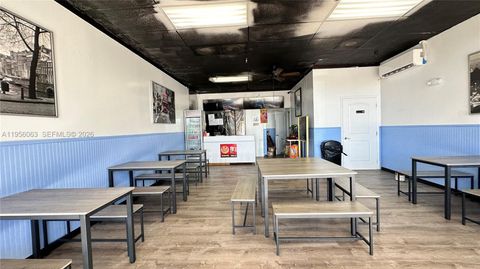 Jog road Lake Worth FL 33467